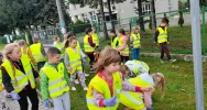 Uczniowie ZSP nr 4 uczestniczyli w akcji sprzątania świata - zdjęcie 5