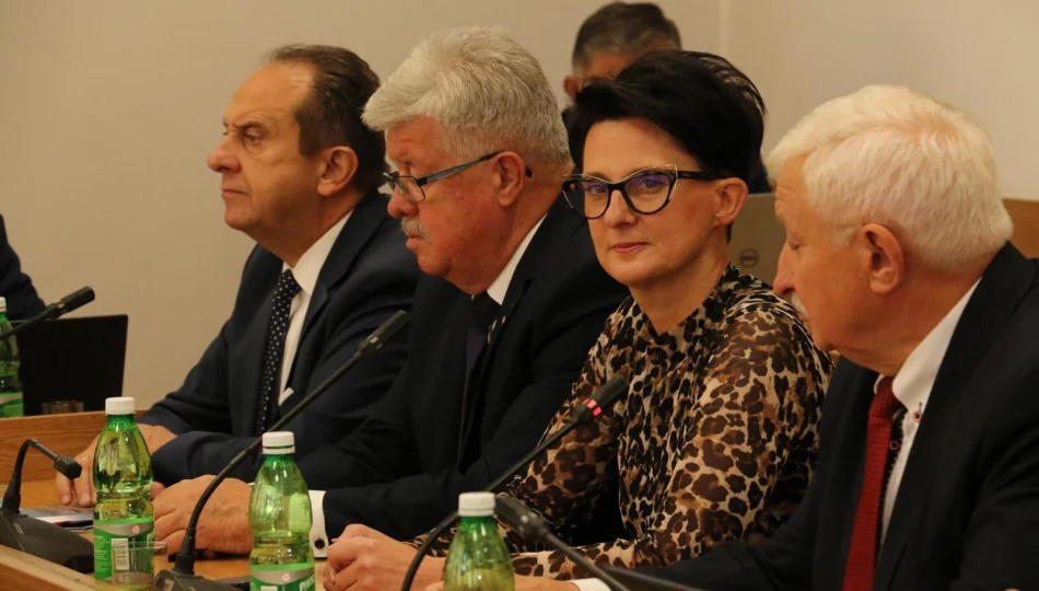 Podziękowania dla jednych, dla innych... brak zaproszenia - zdjęcie 1