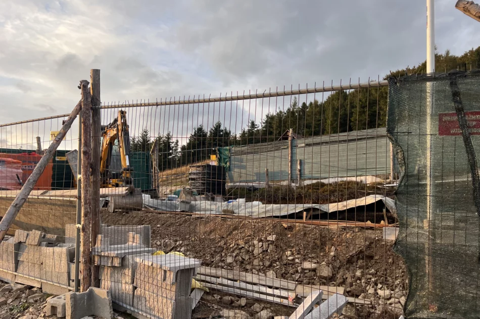 Mogielica znów w zabudowie. Czerwona kartka dla państwa - zdjęcie 9