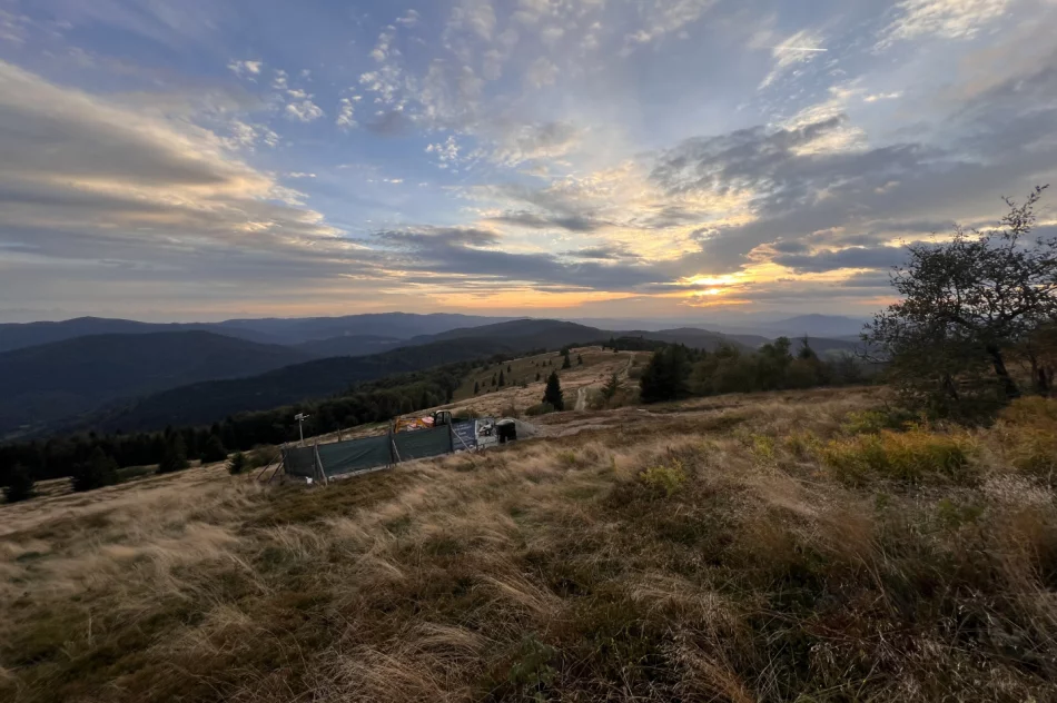 Mogielica znów w zabudowie. Czerwona kartka dla państwa - zdjęcie 16