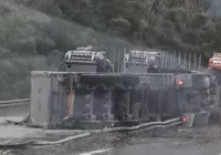 Wypadek na Zakopiance - przewrócony TIR - zdjęcie główne