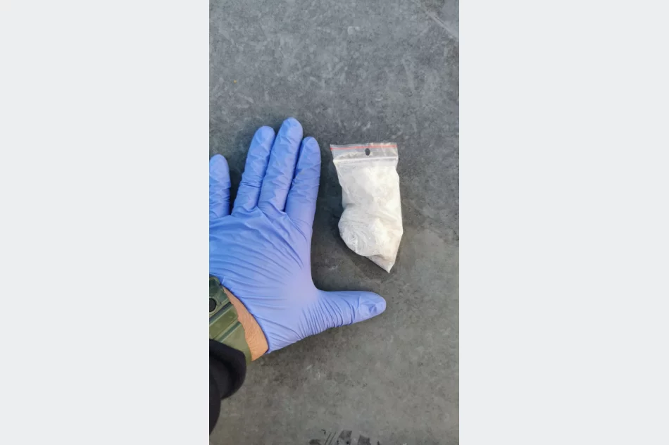 Rozbita grupa handlująca narkotykami – zatrzymanych siedem osób - zdjęcie 4