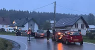 Samochód uderzył w bariery, kierująca nieprzytomna - zdjęcie 2