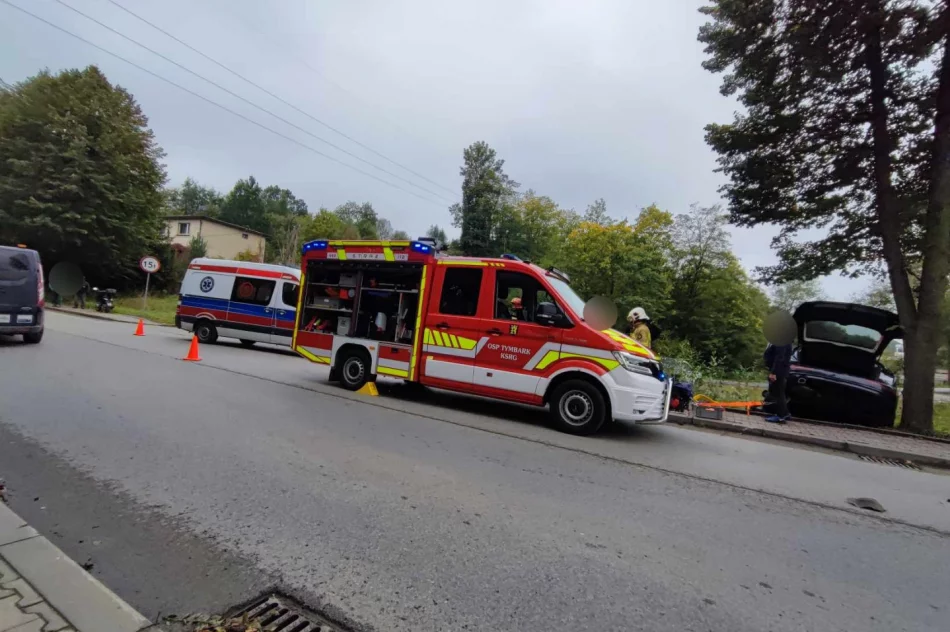 Zderzenie pojazdów na drodze powiatowej - zdjęcie 3