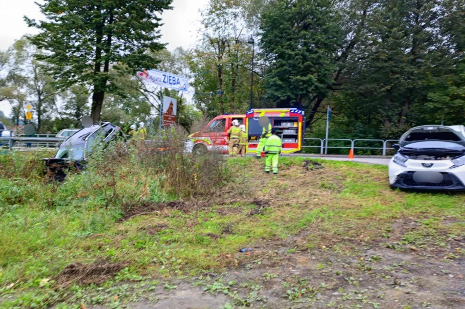 Zderzenie pojazdów na drodze powiatowej - zdjęcie 7