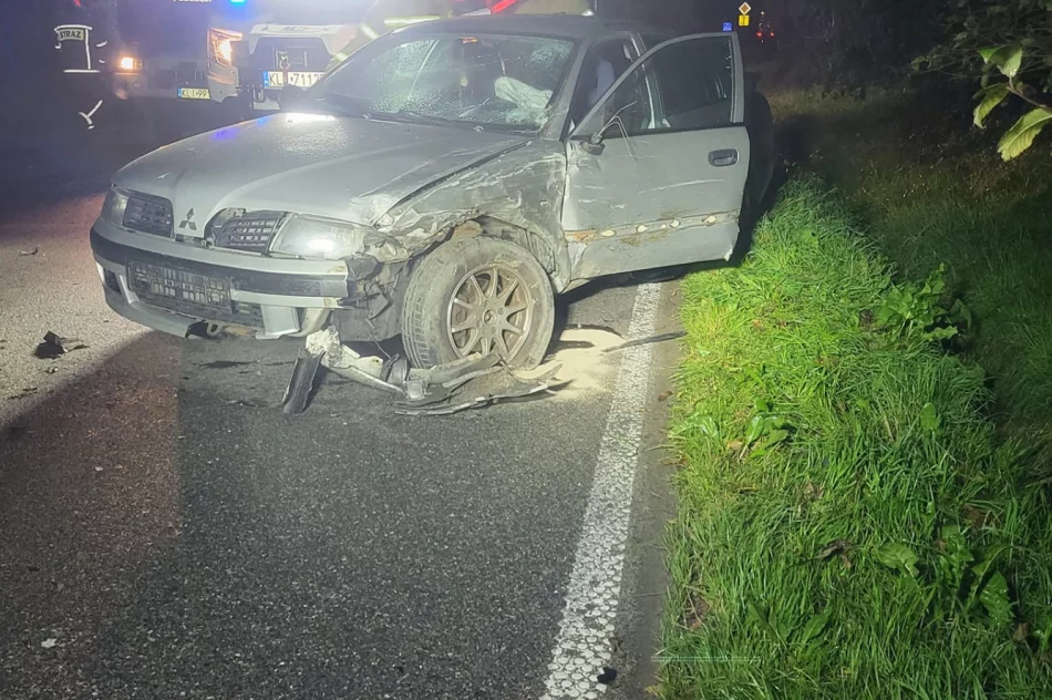 Zderzenie samochodów, jedna osoba poszkodowana - zdjęcie 2