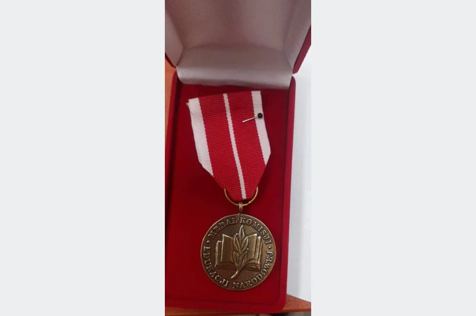 Medal Komisji Edukacji Narodowej dla Edyty Król - zdjęcie 7