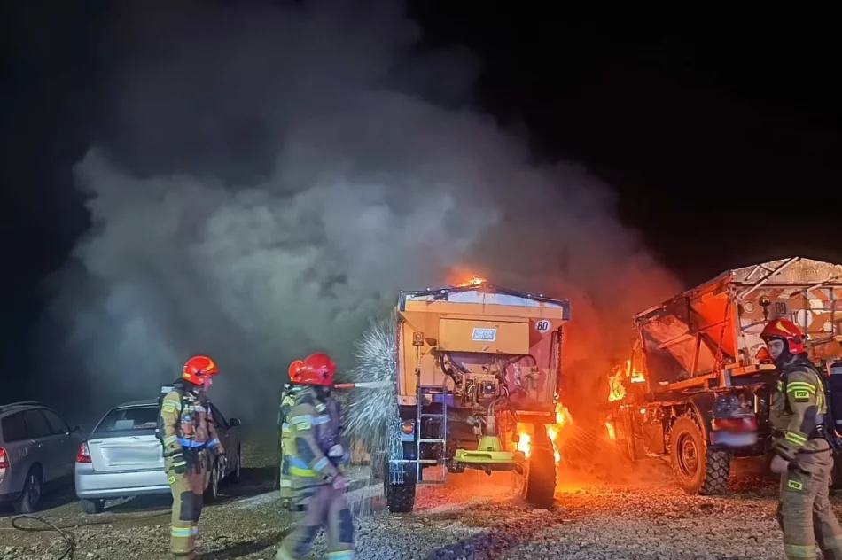  Pożar trzech samochodów ciężarowych - zdjęcie 7