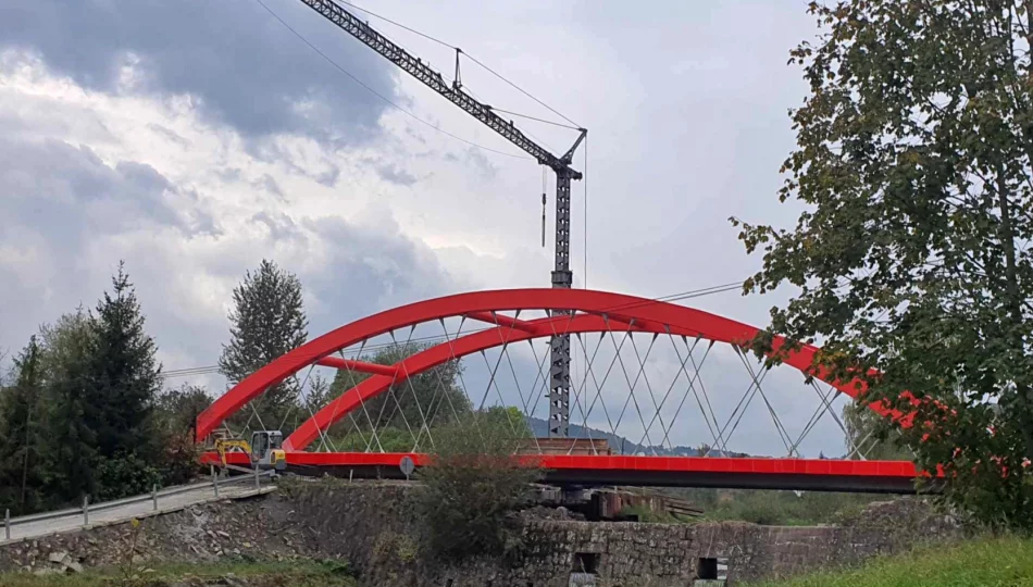 Skończą most, zaczną drogę. Dwa budynki do wyburzenia - zdjęcie 1