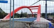 Skończą most, zaczną drogę. Dwa budynki do wyburzenia - zdjęcie 4