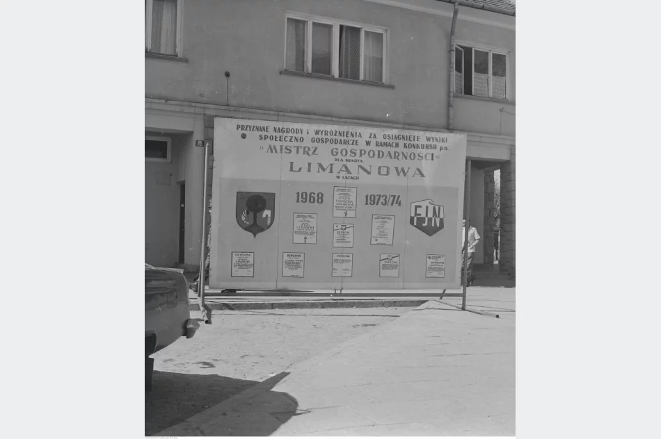 Tak wyglądało miasto w PRL-u. Pewex, Syreny i komunistyczne hasła (ZDJĘCIA) - zdjęcie 8