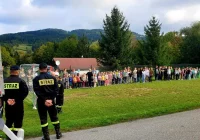 Po dźwięku alarmowym opuścili sale lekcyjne - zdjęcie główne