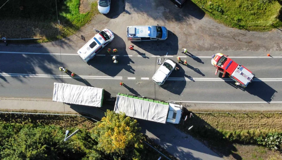 Jedna osoba ranna w zderzeniu trzech pojazdów - zdjęcie 1