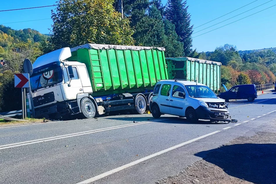 Jedna osoba ranna w zderzeniu trzech pojazdów - zdjęcie 3
