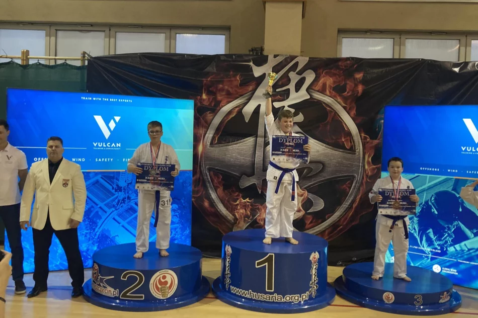 4 medale dla zawodników Limanowskiego Klubu Kyokushin Karate w Szczecinie - zdjęcie 2