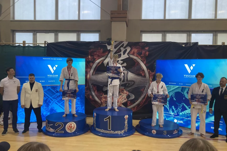 4 medale dla zawodników Limanowskiego Klubu Kyokushin Karate w Szczecinie - zdjęcie 4