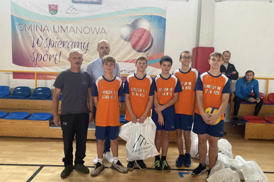 Młodzież z Mordarki i Pasierbca z tytułem Mistrzów Gminy w Koszykówce 3x3  - zdjęcie 2