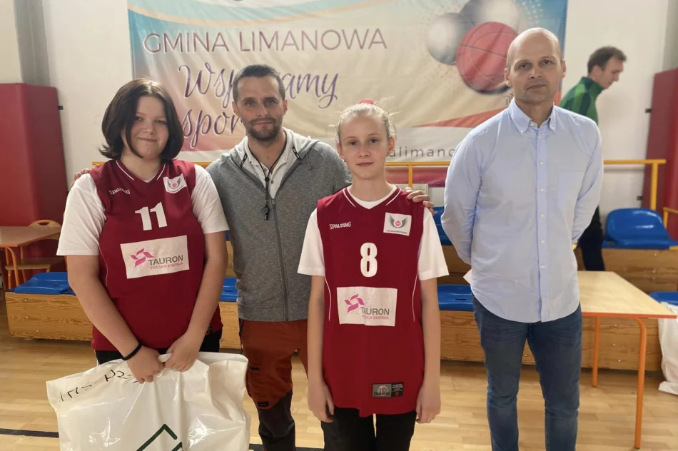 Młodzież z Mordarki i Pasierbca z tytułem Mistrzów Gminy w Koszykówce 3x3  - zdjęcie 15