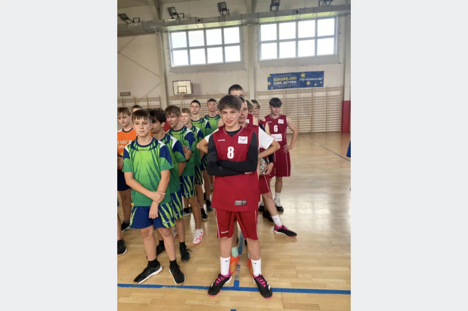 Młodzież z Mordarki i Pasierbca z tytułem Mistrzów Gminy w Koszykówce 3x3  - zdjęcie 17