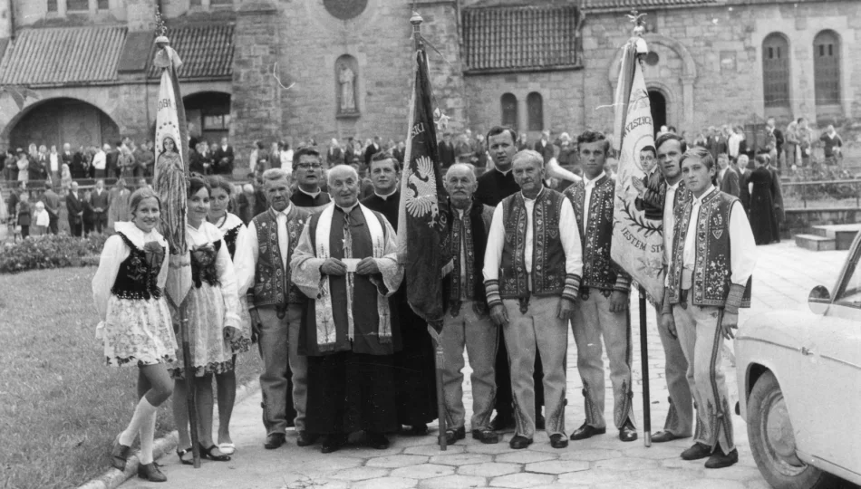 Upamiętnią zasłużonego kapłana w 40. rocznicę śmierci - zdjęcie 1