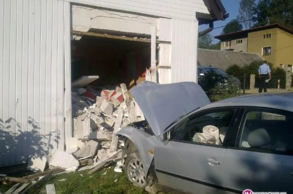Wjechał w dom – dwie wersje wypadku - zdjęcie 2
