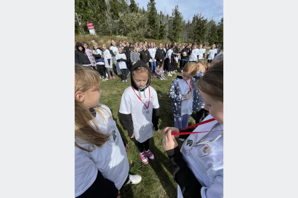 Siatkarski piknik w lesie: rekordy na Mogielicy - zdjęcie 9