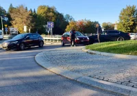 Kolizja na rondzie - zdjęcie główne