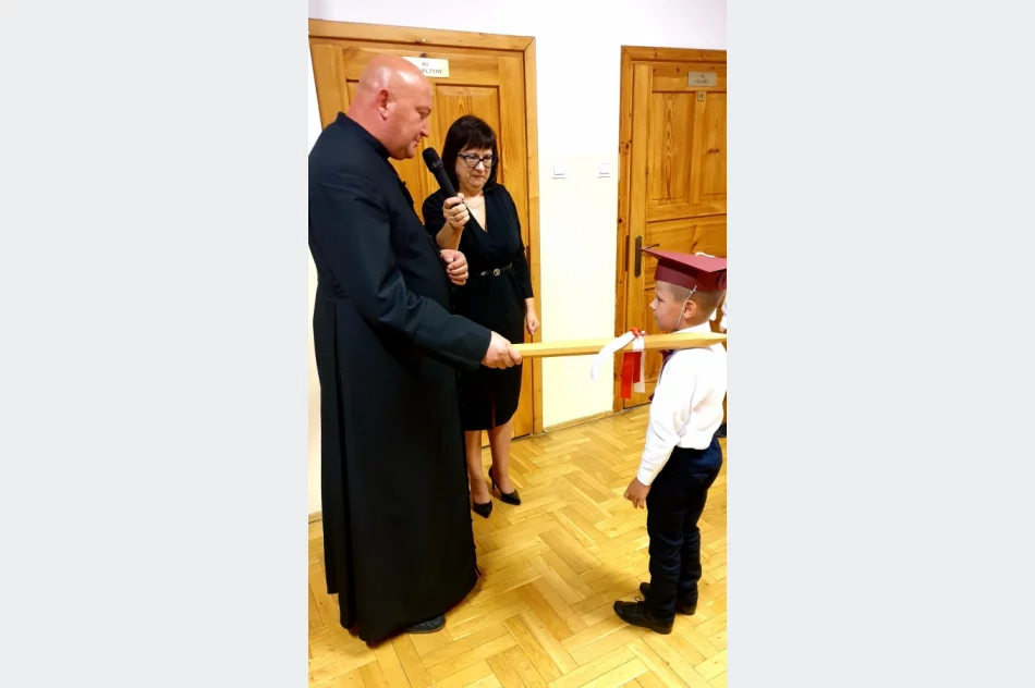Uroczystości z okazji święta szkoły  - zdjęcie 9