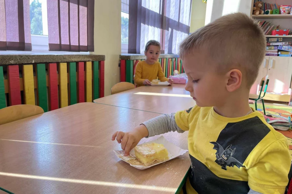 Janie Pawle II- pamiętamy ! Dzień Papieski w Szkole Podstawowej w Pasierbcu - zdjęcie 12