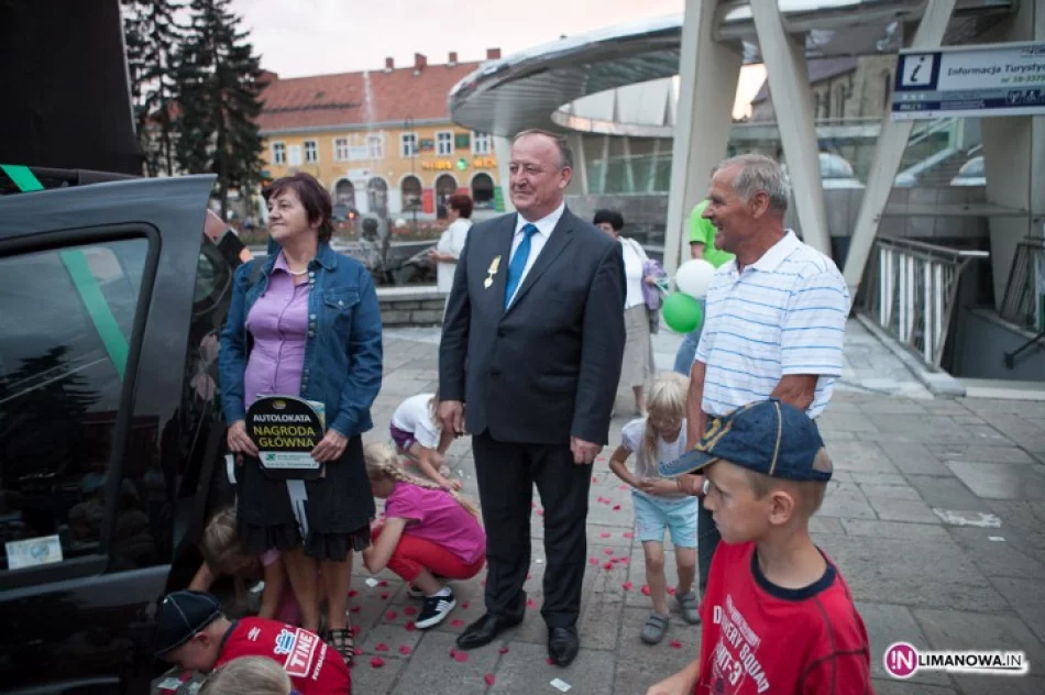 Jubileusz z nagrodami. Wygrała samochód! - zdjęcie 2