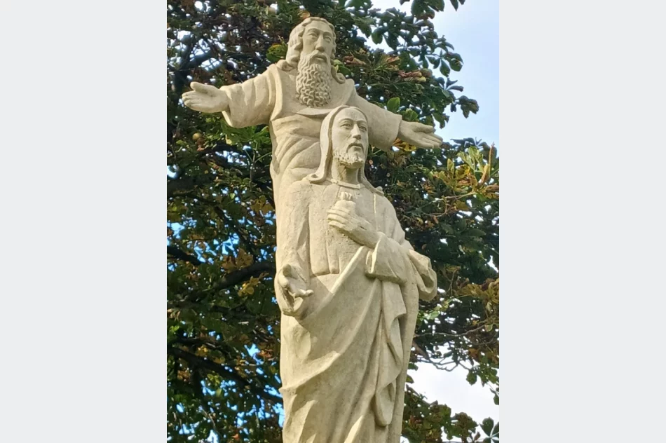 Kapliczka odzyskała dawny blask - zdjęcie 4