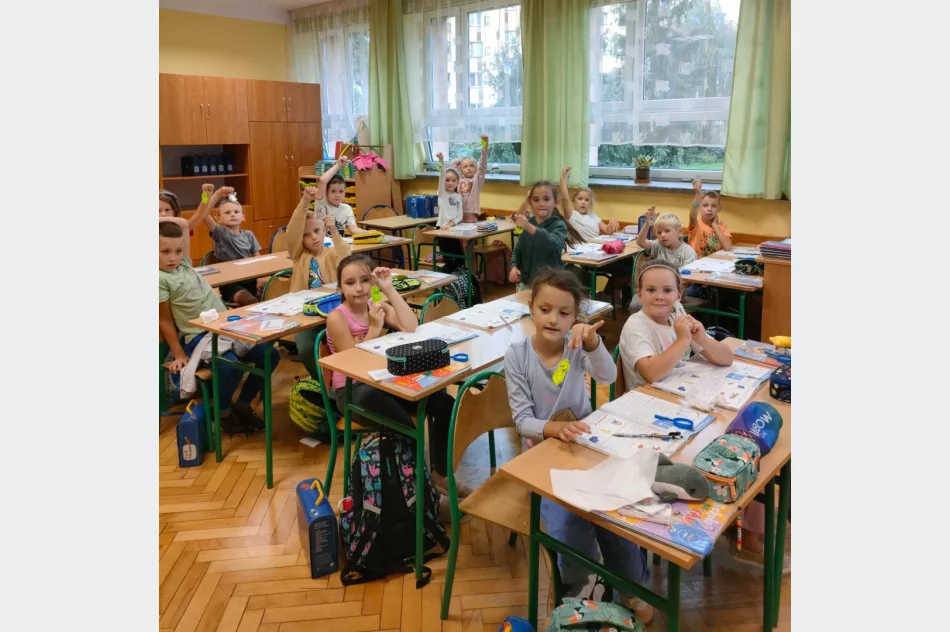 Policjanci uczą limanowskich pierwszoklasistów bezpieczeństwa - zdjęcie 3