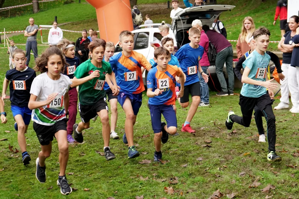 4 medale dla zawodników Klubu „Limanowa Forrest” na Grand Prix w biegach przełajowych w Nowym Wiśniczu - zdjęcie 3