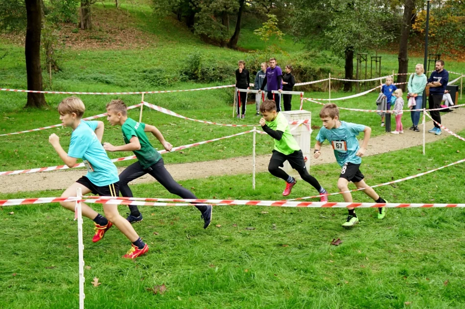 4 medale dla zawodników Klubu „Limanowa Forrest” na Grand Prix w biegach przełajowych w Nowym Wiśniczu - zdjęcie 6