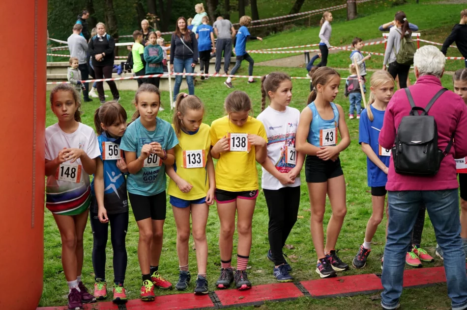 4 medale dla zawodników Klubu „Limanowa Forrest” na Grand Prix w biegach przełajowych w Nowym Wiśniczu - zdjęcie 12