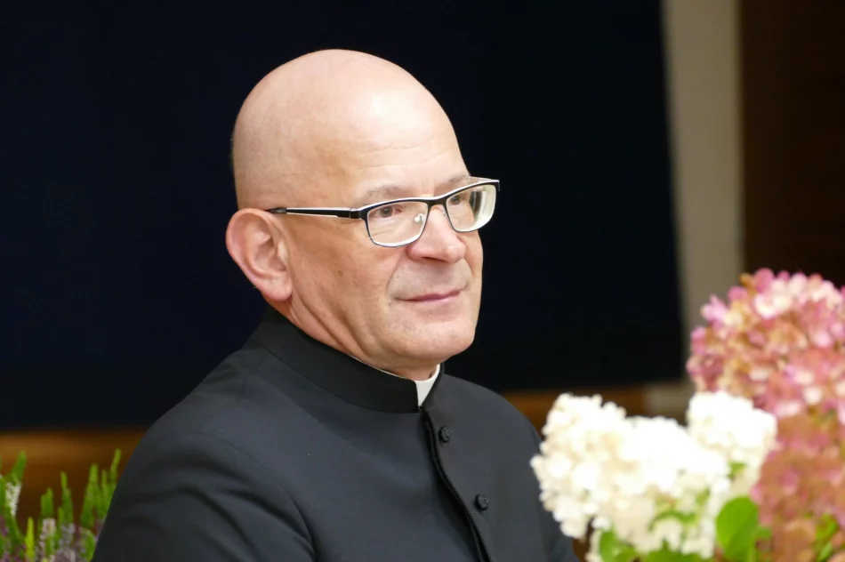 „Piękno i bogactwo Kościołów Orientalnych” - wykład w Gminnej Bibliotece Publicznej w Starej Wsi. - zdjęcie 2