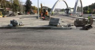 Pierwsze warstwy asfaltu na moście w ciągu ul. Lipowej - zdjęcie 2