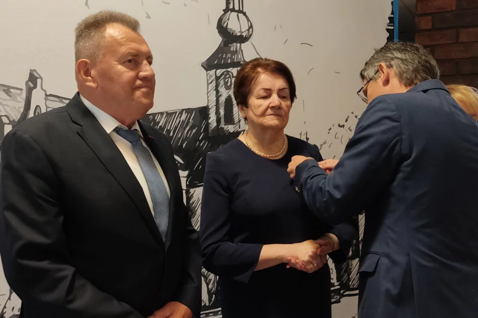 Złote Gody: 10 par świętowało jubileusz 50-lecia małżeństwa - zdjęcie 8