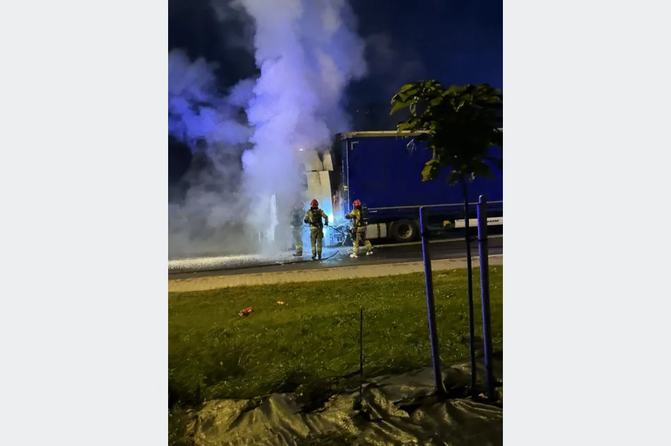 Pożar TIR'a na ulicy Krakowskiej. "Ludzie, więcej empatii" - zdjęcie 4