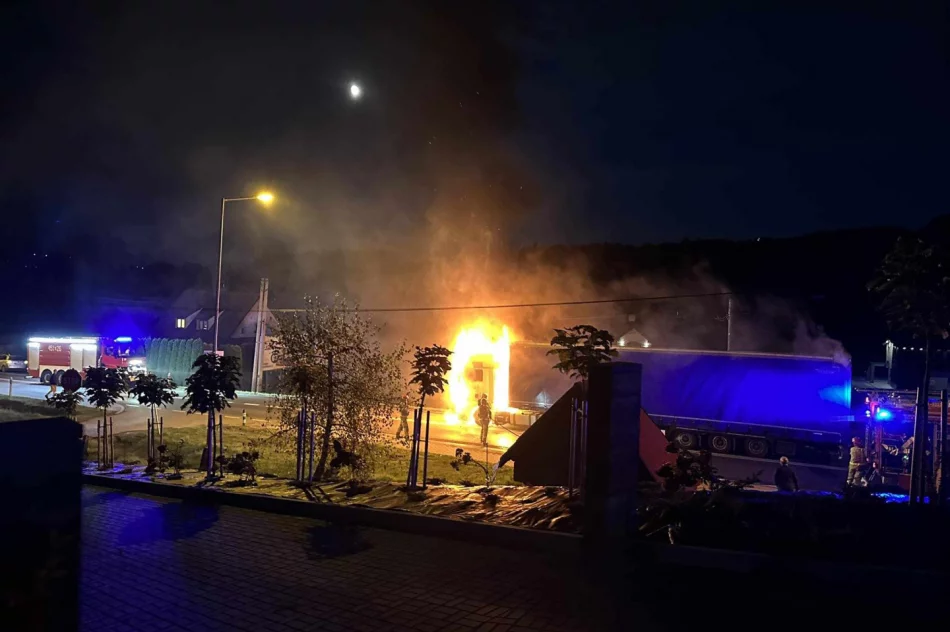 Pożar TIR'a na ulicy Krakowskiej. "Ludzie, więcej empatii" - zdjęcie 9