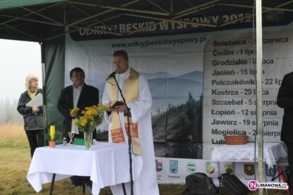 800 turystów na szczycie Łopienia - zdjęcie 4