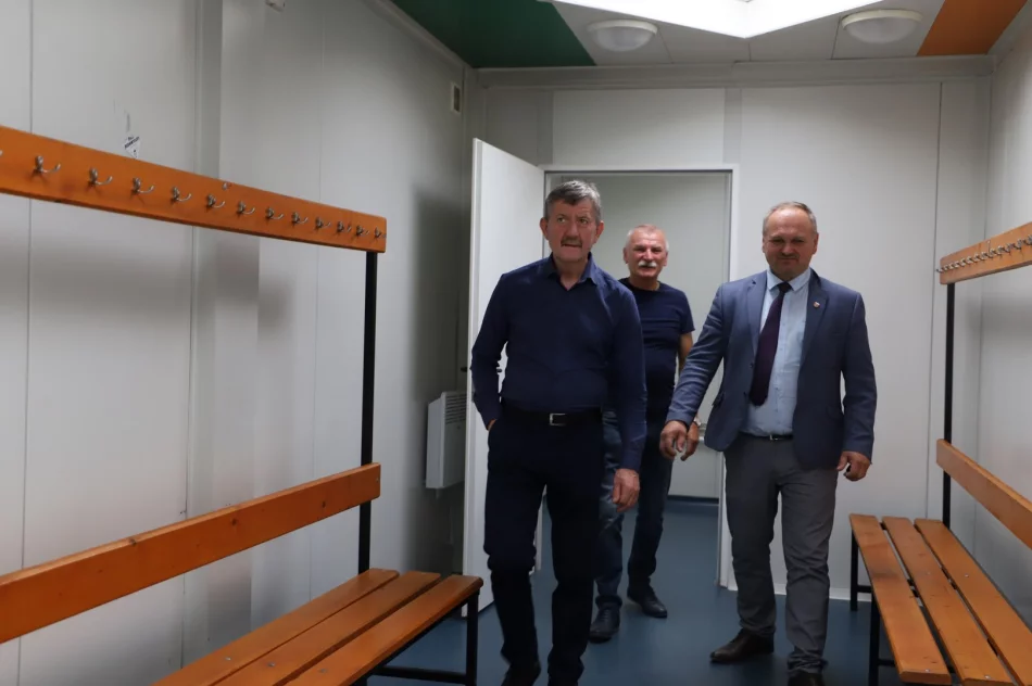 Modernizacja kompleksów Orlik w miejscowości Męcina i Pisarzowa. - zdjęcie 20