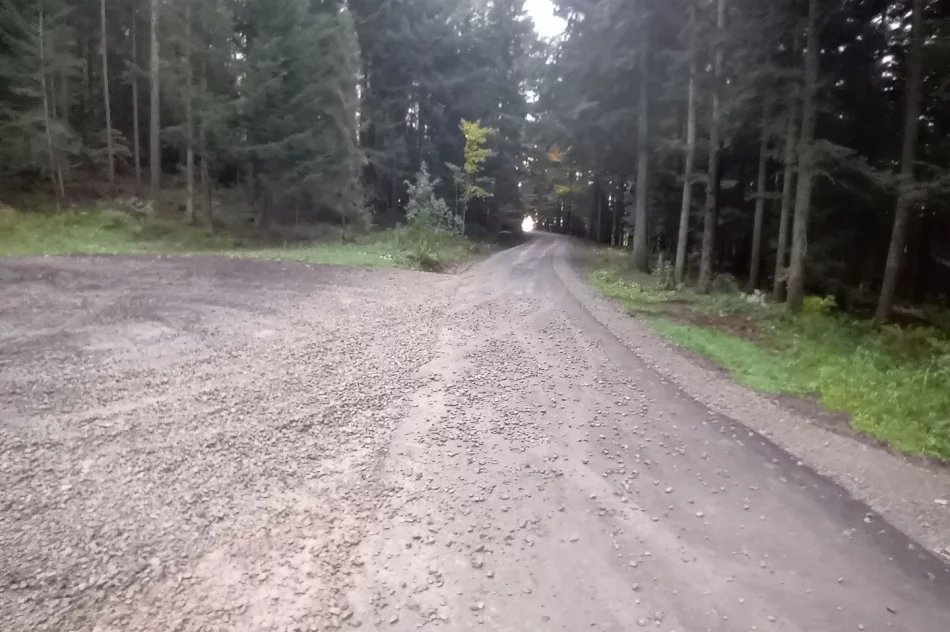 Niszczenie remontowanej drogi. Kto stoi za aktami wandalizmu? - zdjęcie 6