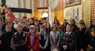 VI Pielgrzymka Szkół im. Jana Pawła II w sanktuarium (ZDJĘCIA) - zdjęcie 2