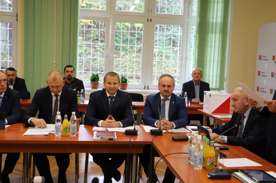 Za nami XXXII sesja Rady Gminy Limanowa - zdjęcie 3