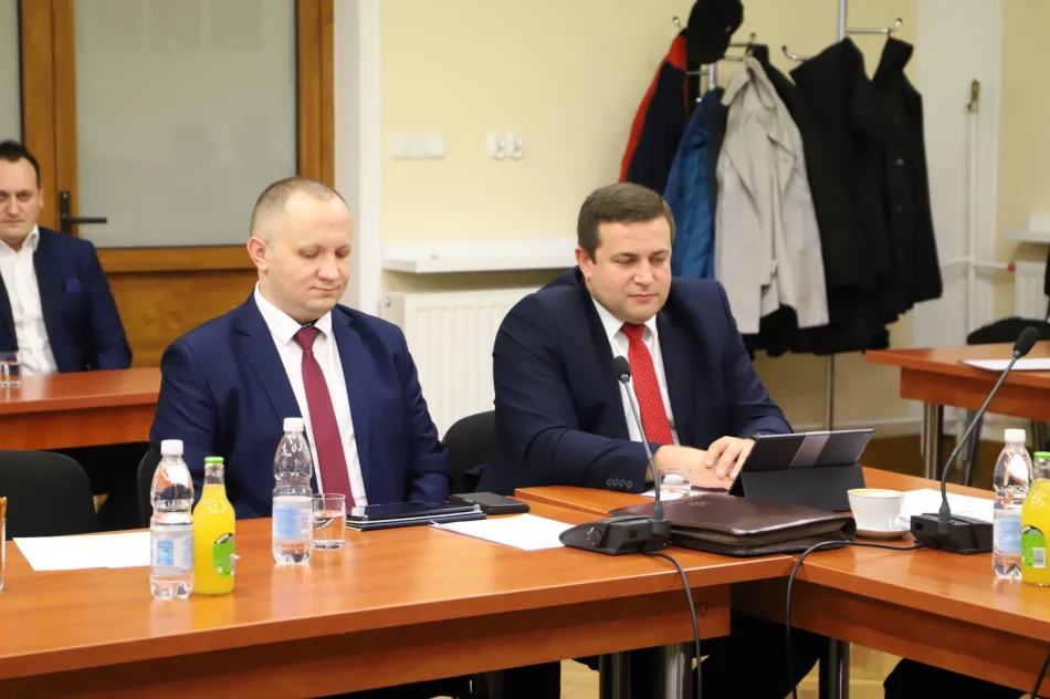 Dyskusja na sesji. Powodem Jeżowa Woda i protest - zdjęcie 17