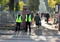 Wszystkich Świętych: wzmożony ruch w okolicach cmentarzy  - zdjęcie główne