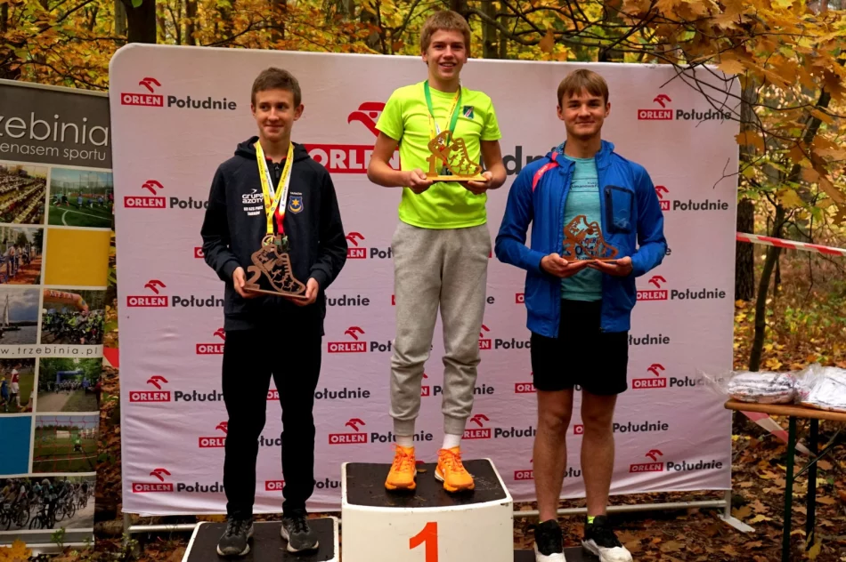 Zawodnicy Klubu „Limanowa Forrest” z medalami na Finale Grand Prix Małopolski w Biegach Przełajowych w Trzebini - zdjęcie 2