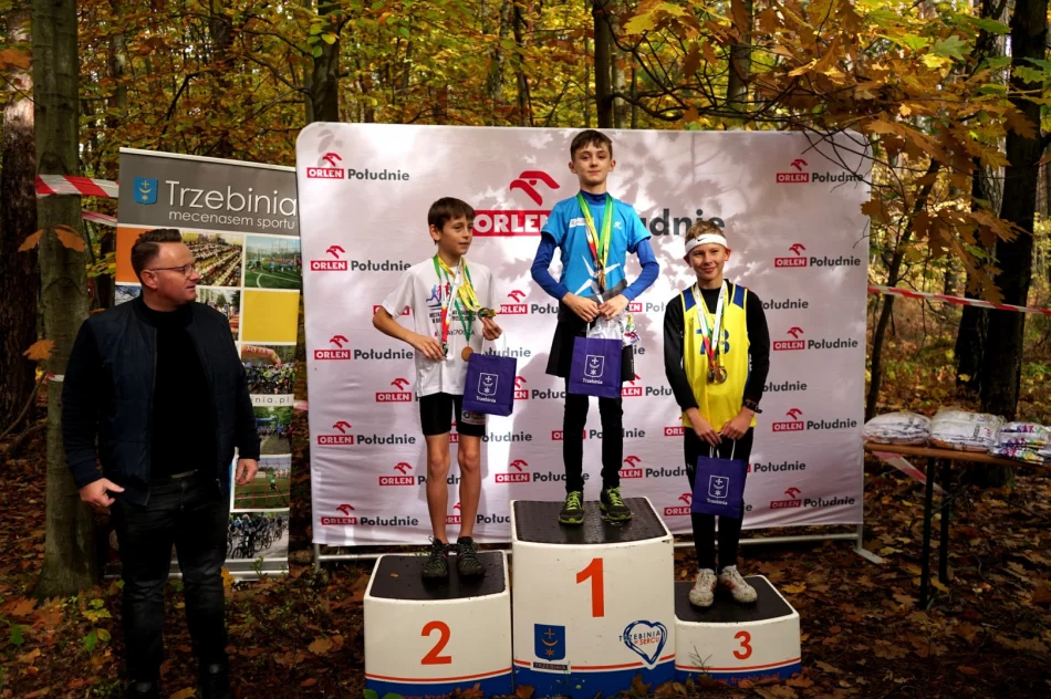 Zawodnicy Klubu „Limanowa Forrest” z medalami na Finale Grand Prix Małopolski w Biegach Przełajowych w Trzebini - zdjęcie 3