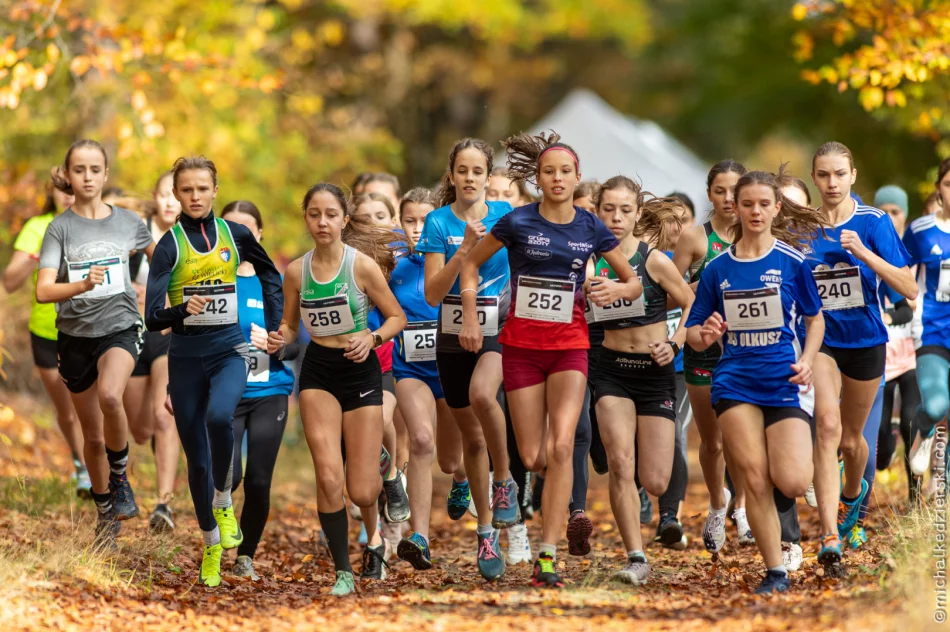 Zawodnicy Klubu „Limanowa Forrest” z medalami na Finale Grand Prix Małopolski w Biegach Przełajowych w Trzebini - zdjęcie 11